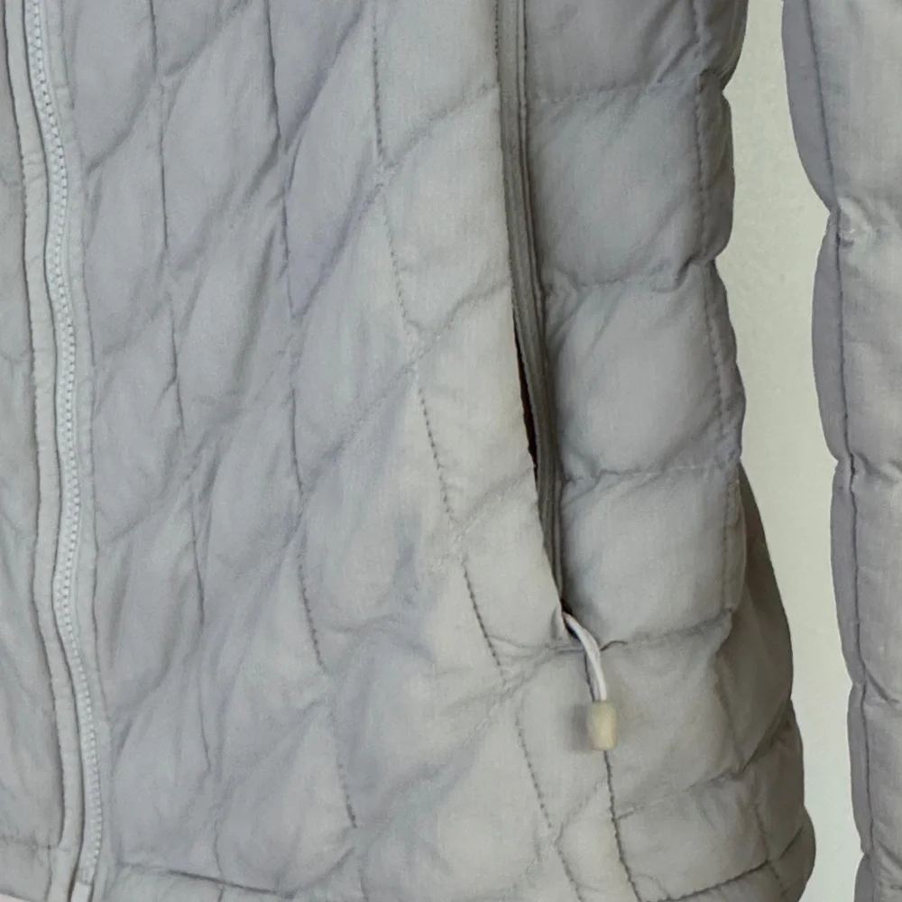 The North Face Thermoball Women's Light Gray Puffer Jacket with Hood - Picture 3 of 9